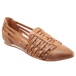 NWT Sava Lola Woven Flat